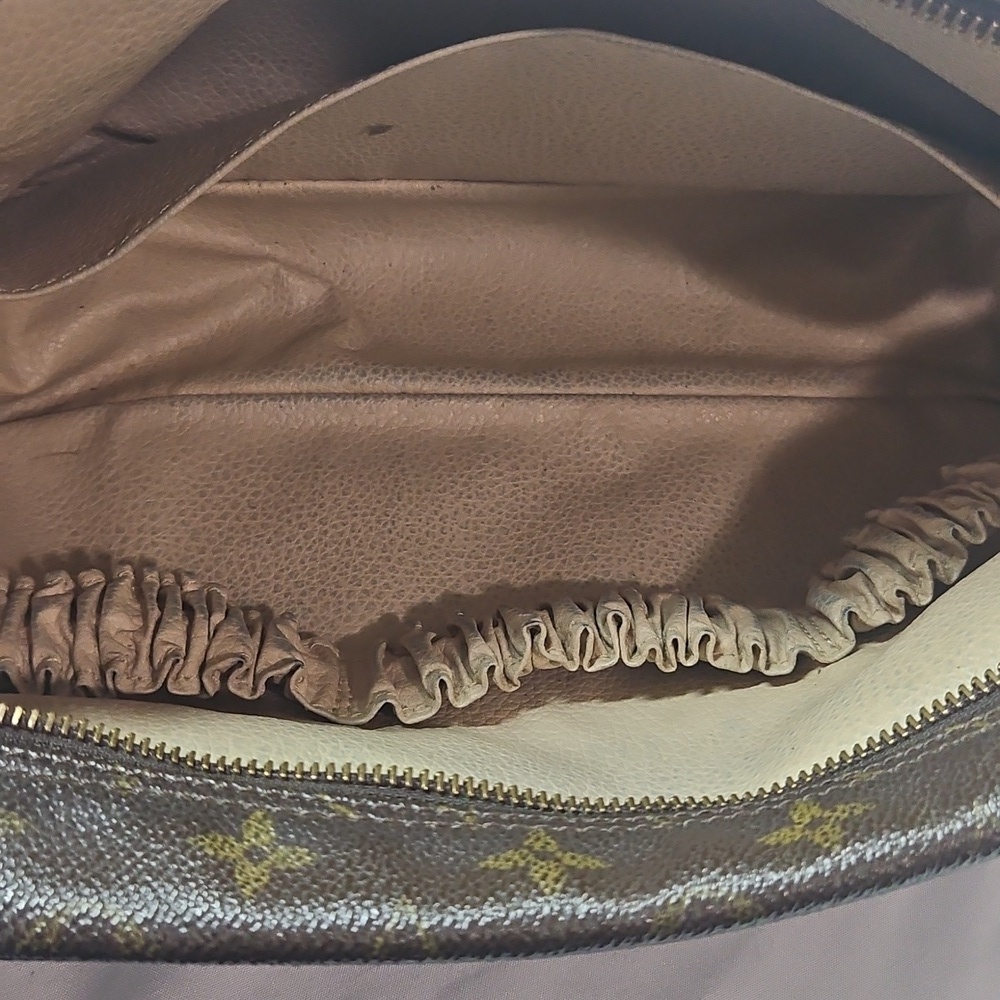 Vintage Louis Vuitton Dark Brown Monogram Toiletry Bag - Picture 9 of 14